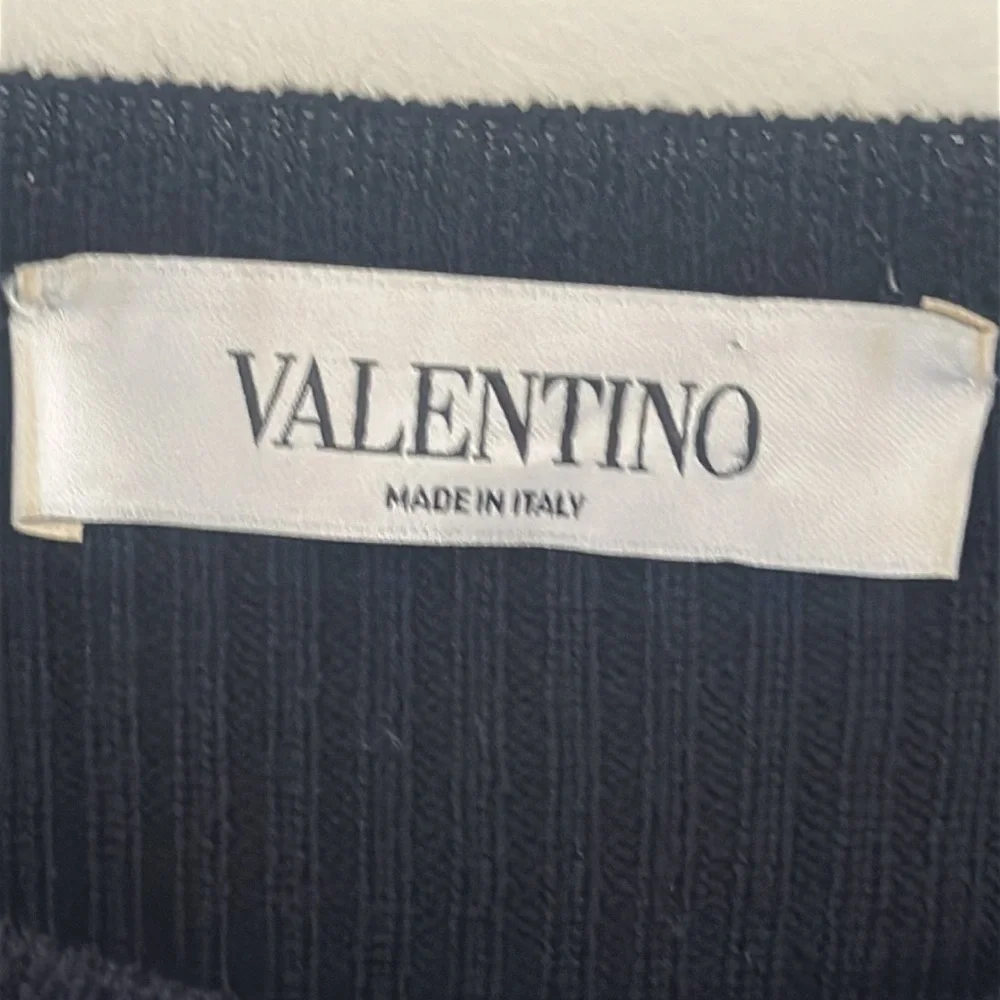 VALENTINO COUTURE DRESS - Picture 6 of 10